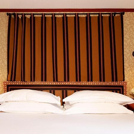 Hotel Bourg Tibourg Paris Ngoại thất bức ảnh